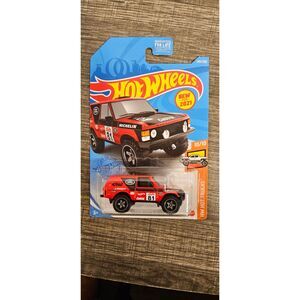 Hot Wheels HW Hot Trucks Range Rover Classic -- ITEM #3242